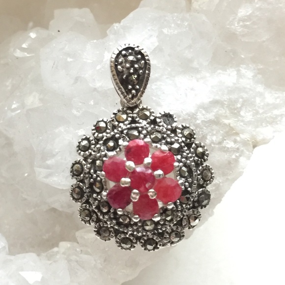 Vintage Jewelry - Ruby Natural Stone Silver Pendant